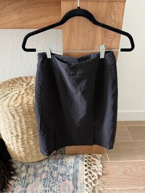 Tahari Black Pencil Skirt - Sleek Workwear